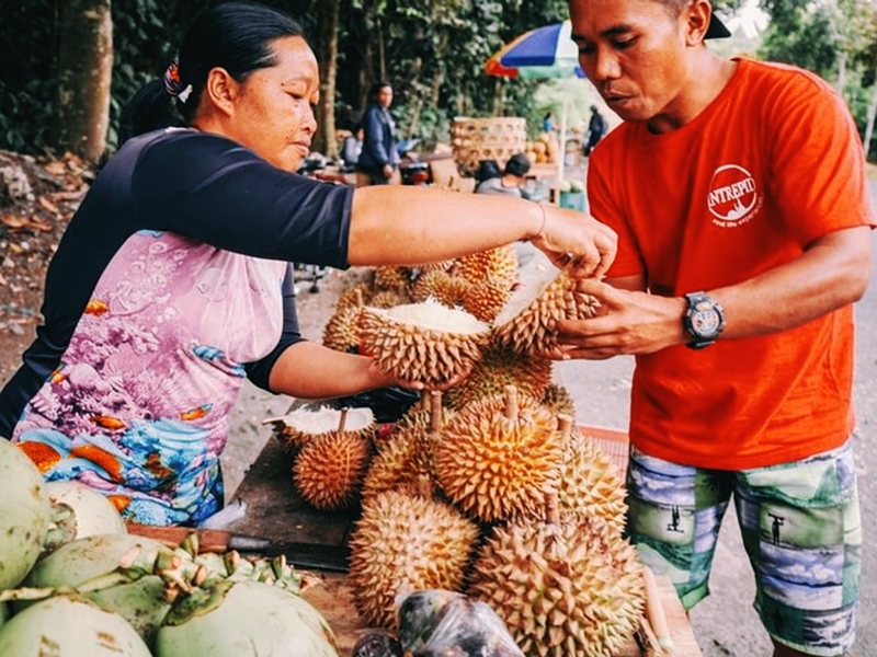 bali locals connect