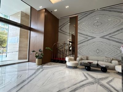 Lobby 24hrs